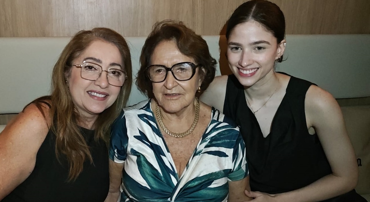 Ivone Cadena Ivone Cordeiro Correia celebra 80 anos cercada de amor e memórias ...