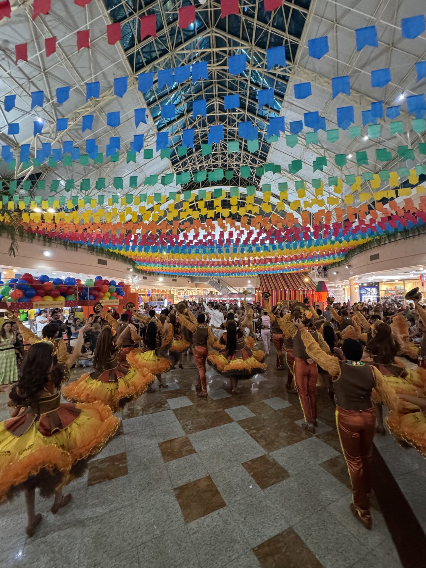 Confira a programação deste fim de semana do São João no Iguatemi Bosque 